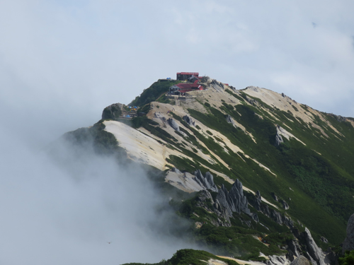 山荘遠景