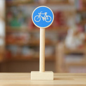 ベック社の道路標識 自転車可