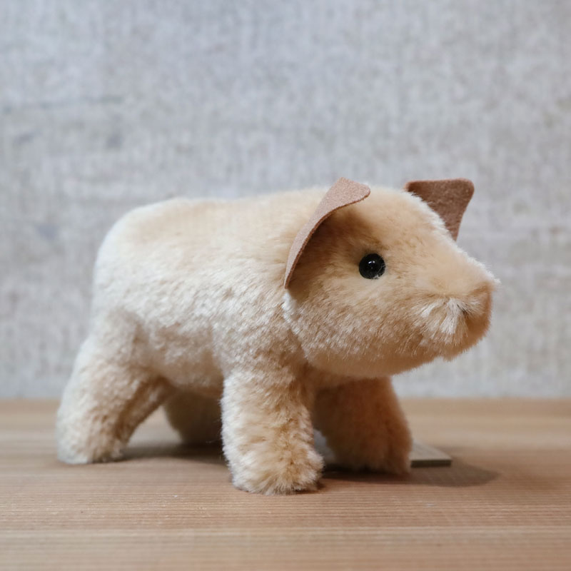 ケーセン・マスコット ピッグ：手のひらに収まる小さなぬいぐるみ